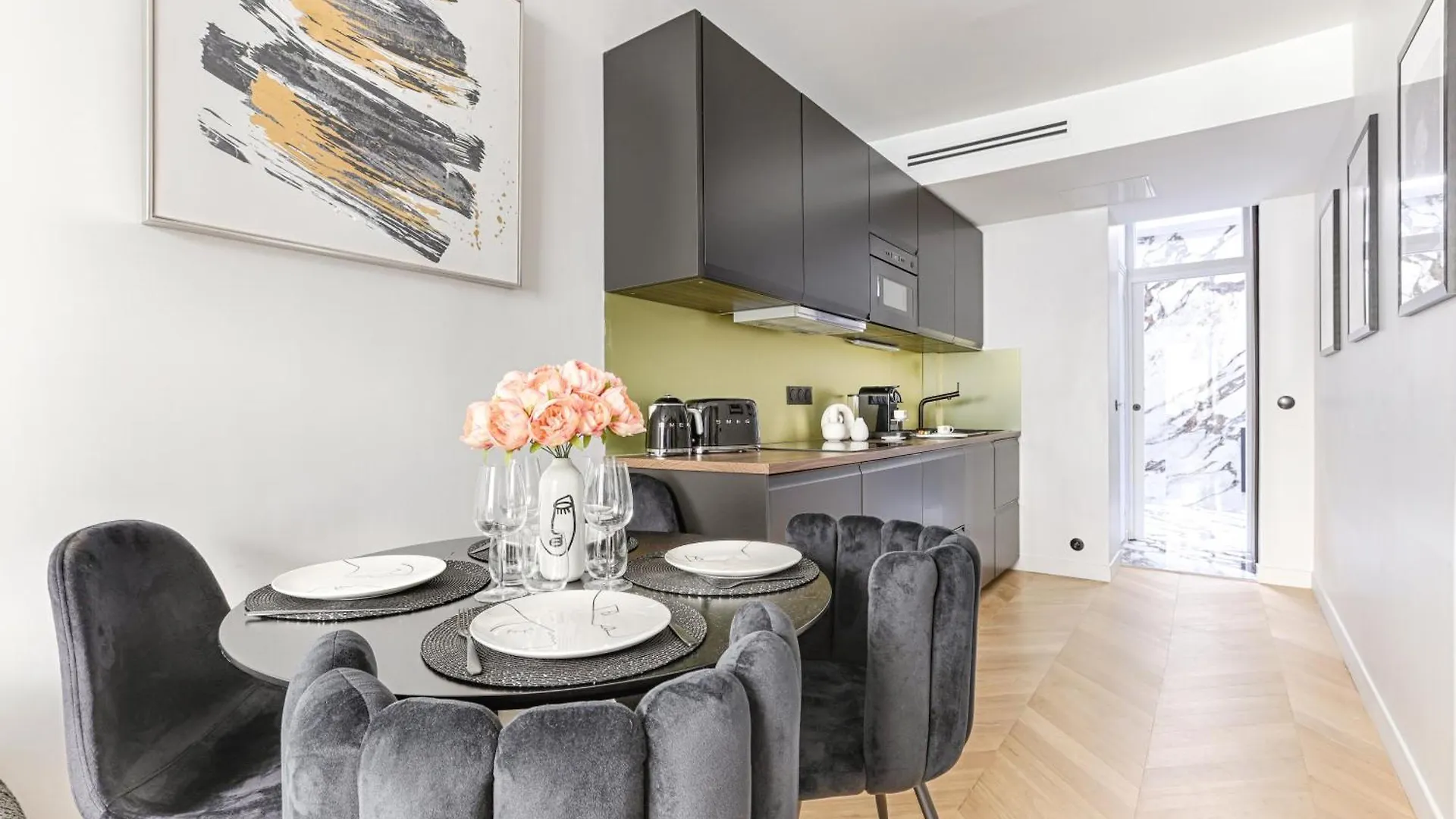 Stylish 2 Bedroom Near Montmartre Sacre Coeur Paris 0*,  France